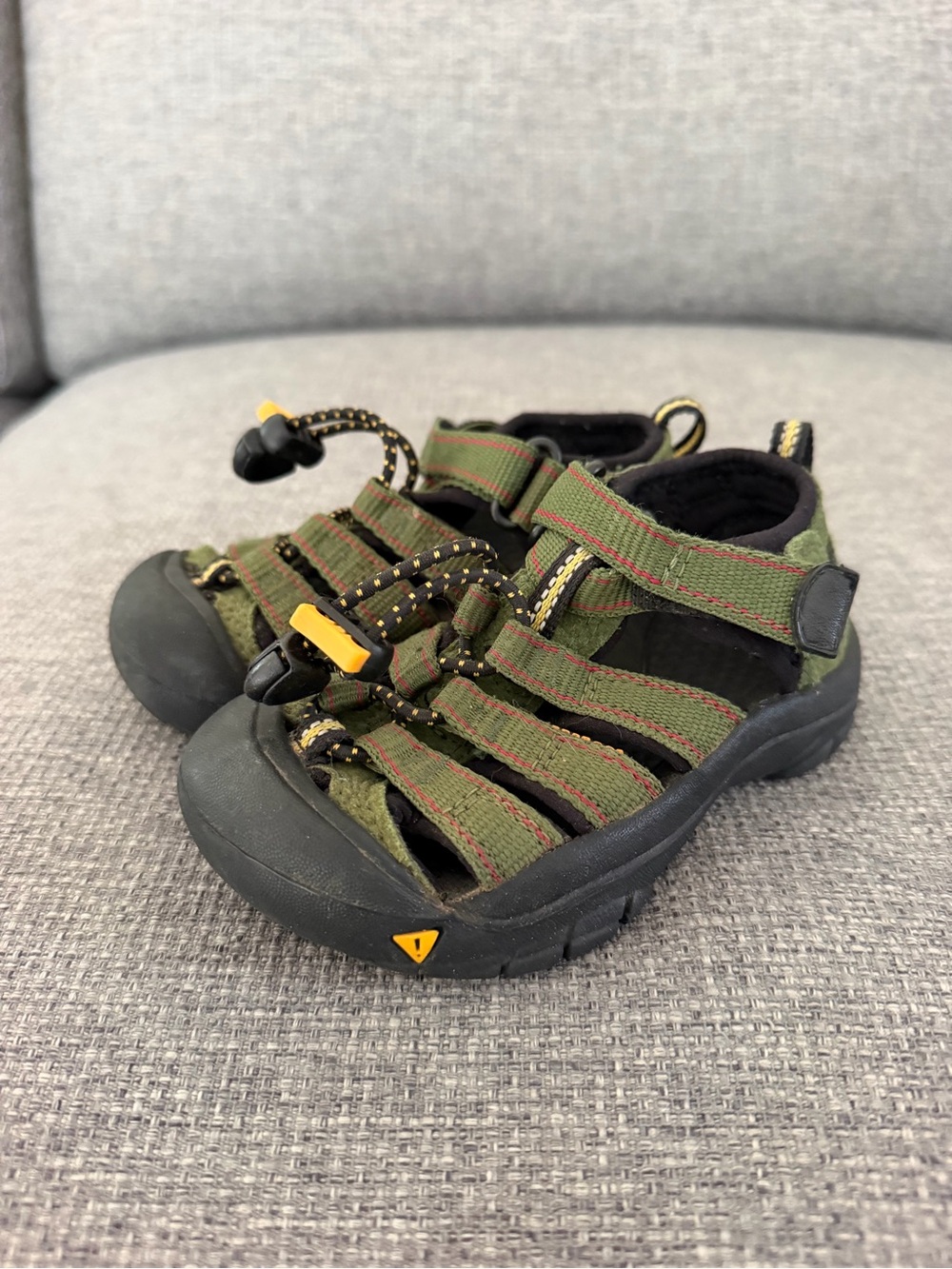 Toddler size 8 keen Newport sandals